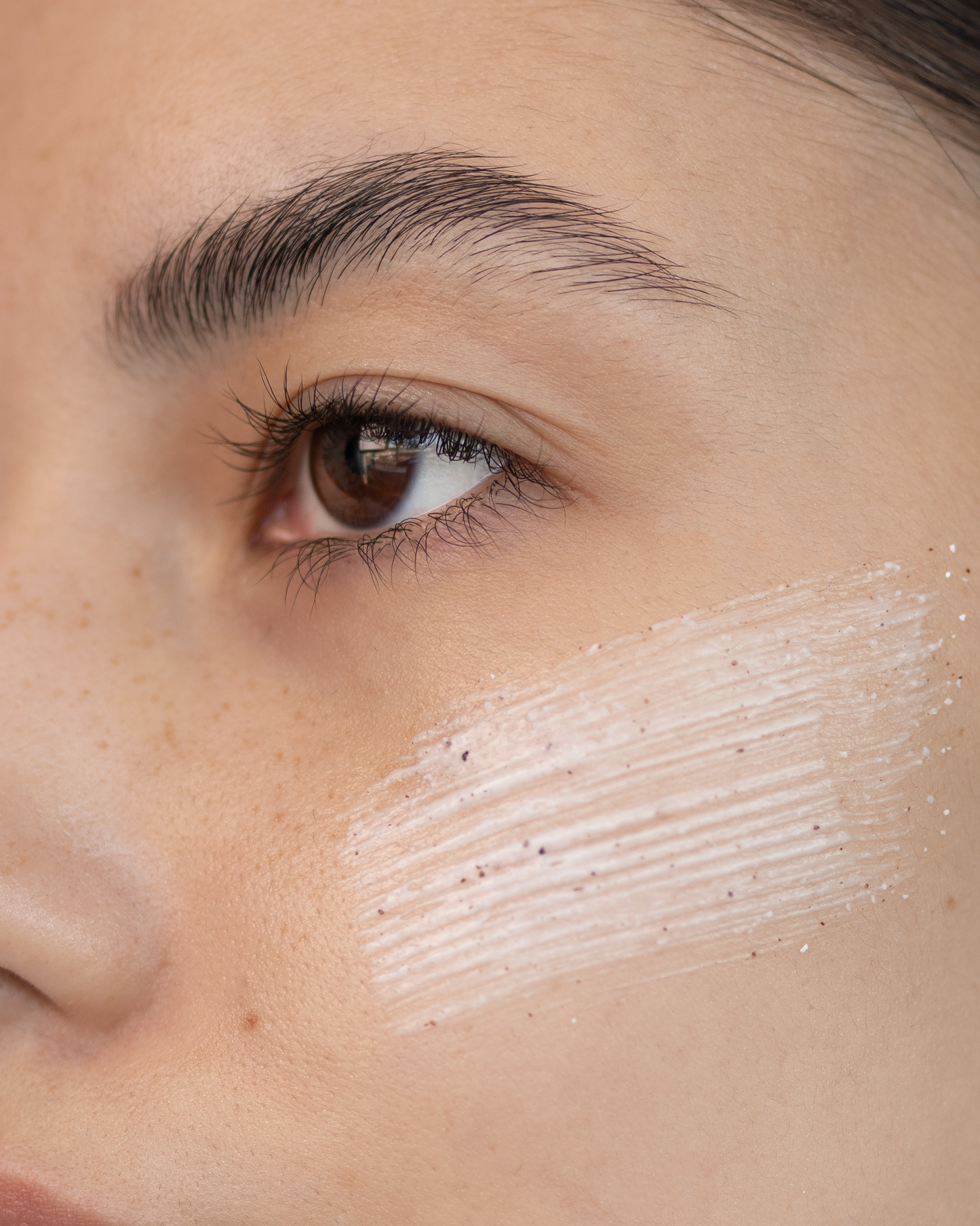 Refine Polishing Facial Scrub