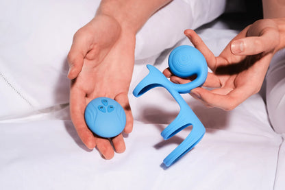 Snail Jovi Arc Couples Ring (Blue Haze)